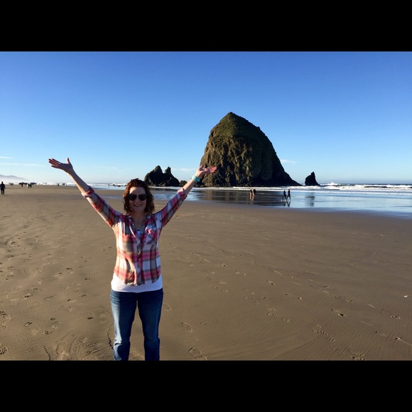 Meet your Posher, Jennifer - Picture 1 of 1